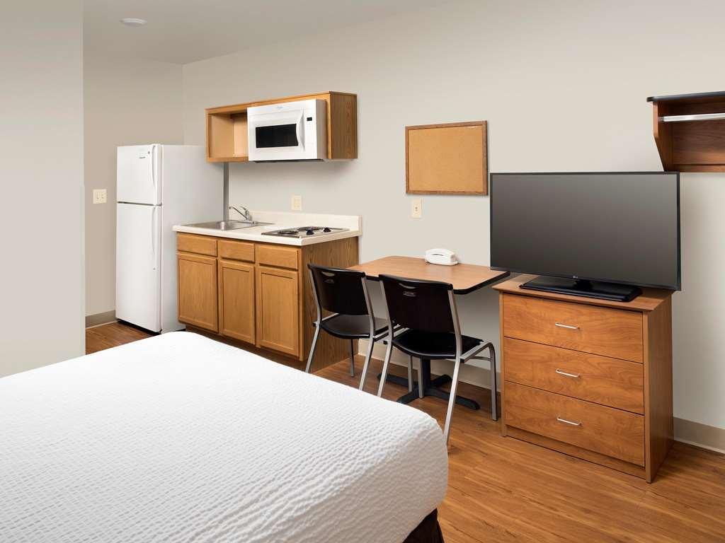 Extended Stay America Select Suites - Indianapolis - Greenwood Room photo