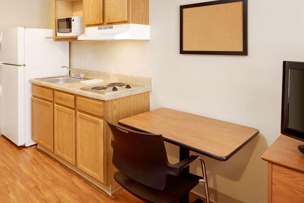 Extended Stay America Select Suites - Indianapolis - Greenwood Room photo