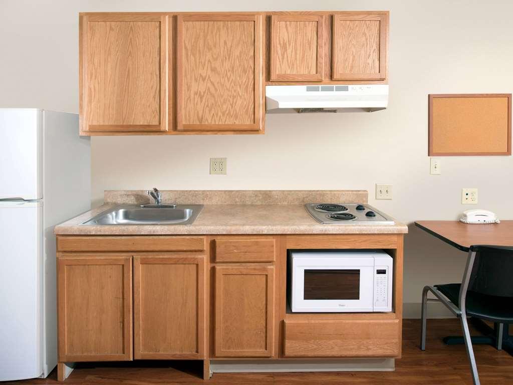 Extended Stay America Select Suites - Indianapolis - Greenwood Room photo